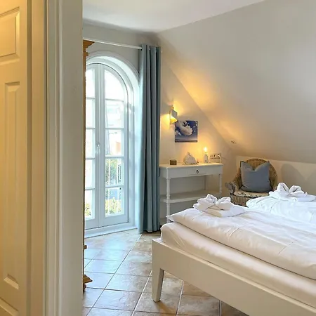 Апартаменты Huus Luettenblick Whg Halligenblick