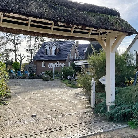 Апартаменты Huus Luettenblick Whg Halligenblick Вик-ауф-Фёр